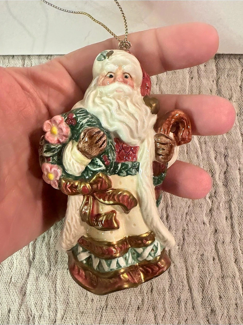 Vtg 2001 Fitz and Floyd Christmas Wreath Santa Porcelain Ornament